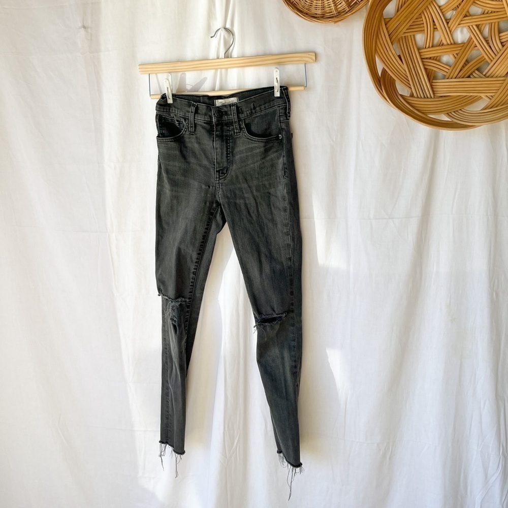 Madewell 9” Mid Rise Skinny Jeans in Black - Picture 2 of 16